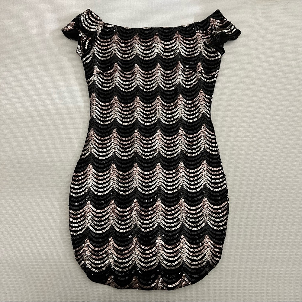 Privy Mini Sequins Dress Size Small